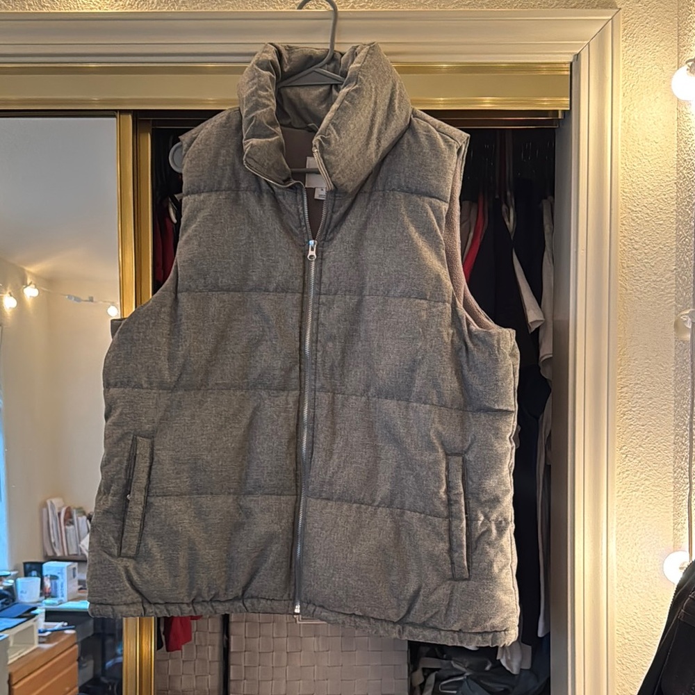 Old Navy Gray Quilted Puffer Vest with High Collar